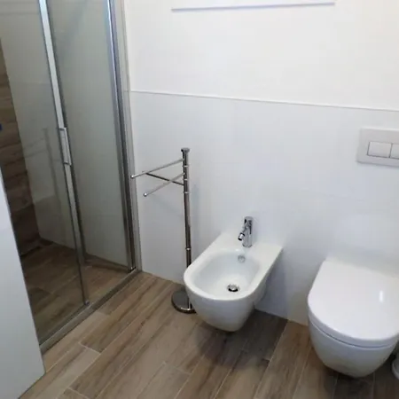 Ideal Getaway Flat With Pool And Parking *