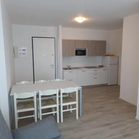 Ideal Getaway Flat With Pool And Parking Apartment *