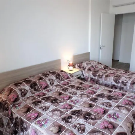 Ideal Getaway Flat With Pool And Parking Bibione