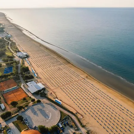 Apartment Ideal Getaway Flat With Pool And Parking Bibione