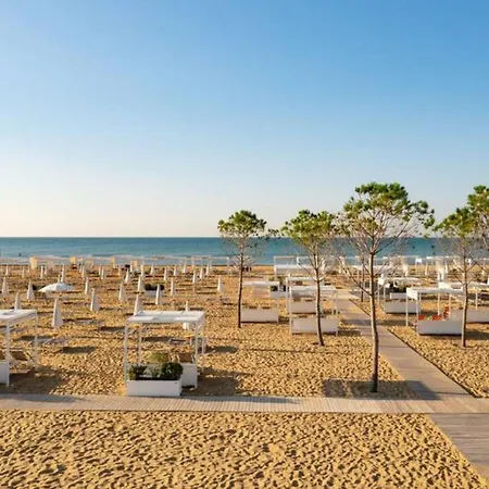 Ideal Getaway Flat With Pool And Parking * Bibione
